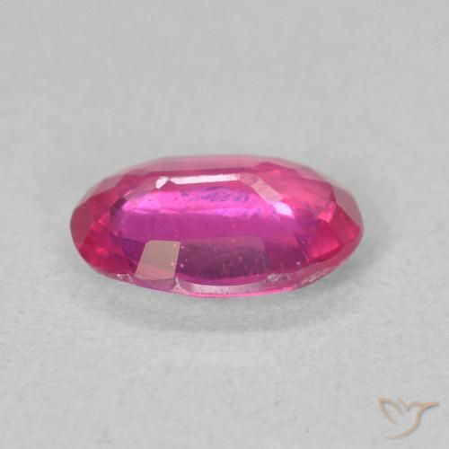 1.16カラットの天然Medium Dark-Pinkルビー、楕円形、VS
