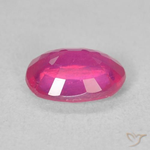 1.61カラットの天然Medium Dark-Pinkルビー、楕円形、VS