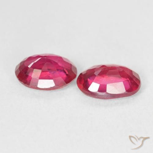Shop natural 2.05ct 濃い紅 ルビー gems, 楕円形, from モザンビーグ at GemSelect. In stock, global shipping!