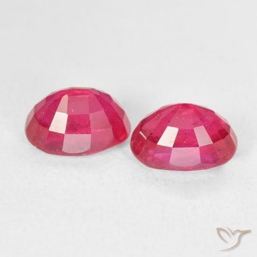Shop natural 2.82ct Medium Dark-Pink ルビー gems, 楕円形, from モザンビーグ at GemSelect. In stock, global shipping!