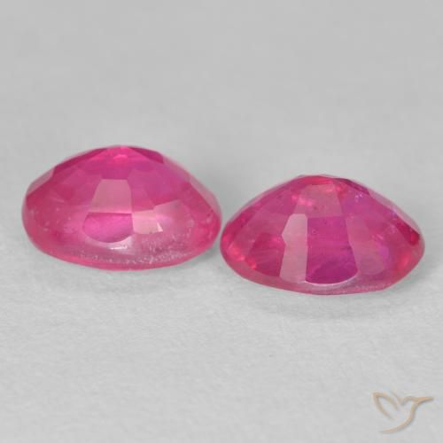 Shop natural 3.70ct Medium Dark-Pink ルビー gems, 楕円形, from モザンビーグ at GemSelect. In stock, global shipping!