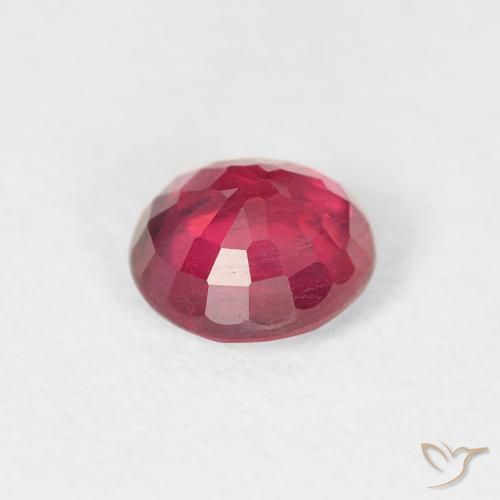 0.94カラットの天然Medium Dark-Redルビー、ラウンド、VS