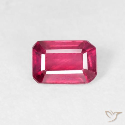 0.70ct 天然 薄いレッド ルビー, エメラルドカット, VS
