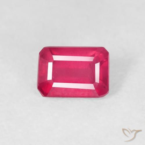 0.82ct 天然 ミディアムレッド ルビー, エメラルドカット, VS