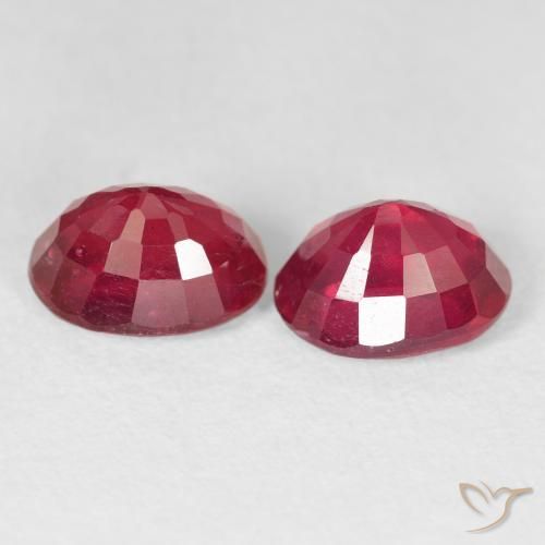 Shop natural 4.15ct 濃い紅 ルビー gems, 楕円形, from マダガスカル at GemSelect. In stock, global shipping!