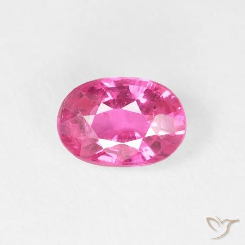 0.96カラットの天然Medium Dark-Pinkルビー、楕円形、VS