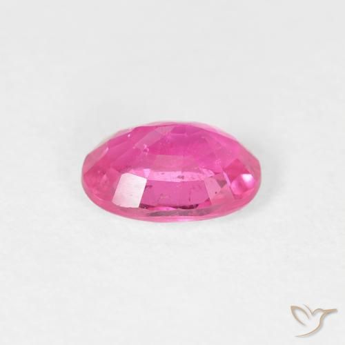 0.96カラットの天然Medium Dark-Pinkルビー、楕円形、VS