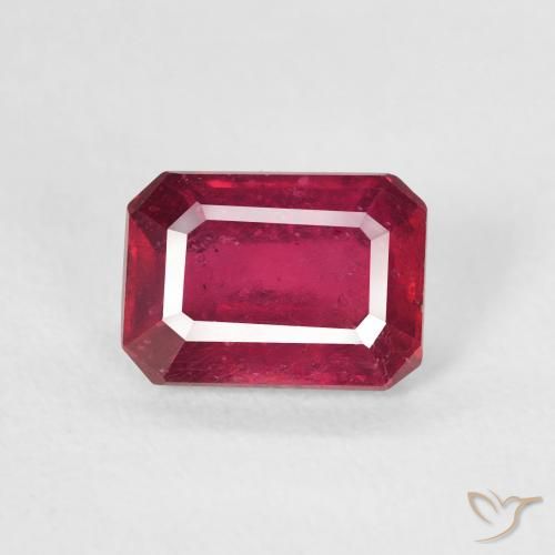 1.32ct 天然 Medium Dark-Red ルビー, エメラルドカット, VS