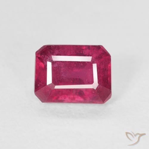 1.37ct 天然 ピンクがかったレッド ルビー, エメラルドカット, VS