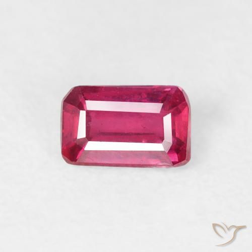 0.74ct 天然 薄いレッド ルビー, エメラルドカット, VS