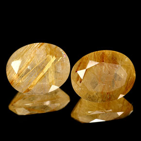 カラットの天然無色＆ゴールドルチルクォーツ（10×8.1 mm・透明）