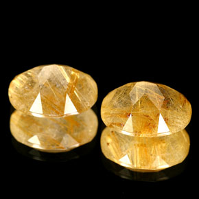 カラットの天然無色＆ゴールドルチルクォーツ（10×8.1 mm・透明）