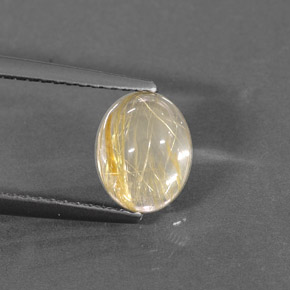 1.53カラットの天然無色＆ゴールドルチルクォーツ（8×6.2 mm・透明）