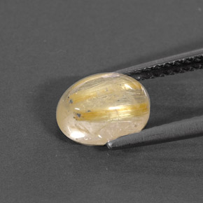 1.50カラットの天然無色＆ゴールドルチルクォーツ（8×6.1 mm・透明）