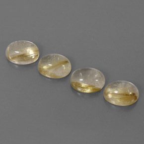 カラットの天然無色＆ゴールドルチルクォーツ（8×6.1 mm・透明）