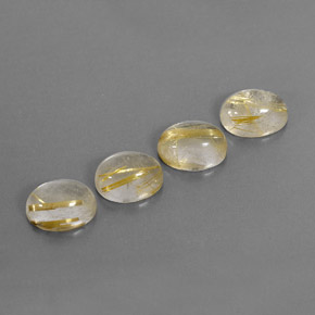 カラットの天然無色＆ゴールドルチルクォーツ（8.1×6.1 mm・透明）