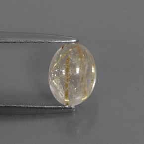 1.61カラットの天然無色＆ゴールドルチルクォーツ（8.1×6 mm・透明）