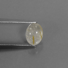 1.47カラットの天然無色＆ゴールドルチルクォーツ（7.9×6.2 mm・透明）