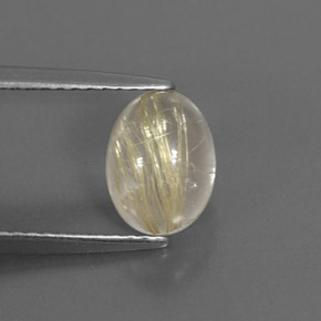 1.60カラットの天然無色＆ゴールドルチルクォーツ（8.3×6.2 mm・透明）