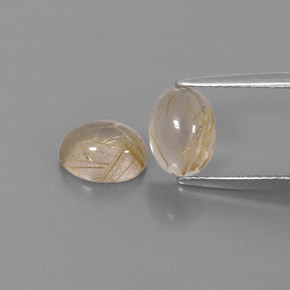 カラットの天然無色＆ゴールドルチルクォーツ（7.9×6.1 mm・透明）