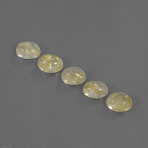 カラットの天然無色＆ゴールドルチルクォーツ（8.5×6.4 mm・透明）