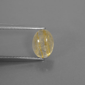 1.67カラットの天然無色＆ゴールドルチルクォーツ（8.4×6.2 mm・透明）