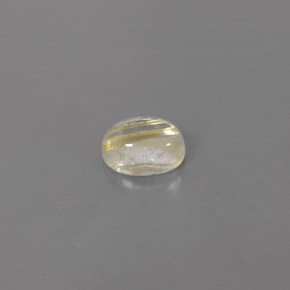 1.54カラットの天然無色＆ゴールドルチルクォーツ（8.1×6 mm・透明）