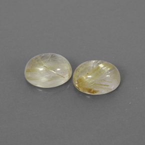 カラットの天然無色＆ゴールドルチルクォーツ（7.8×6 mm・透明）