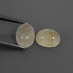 カラットの天然無色＆ゴールドルチルクォーツ（8.3×6.1 mm・透明）
