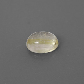 1.52カラットの天然無色＆ゴールドルチルクォーツ（8.3×6.2 mm・透明）
