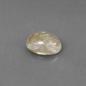 1.24カラットの天然無色＆ゴールドルチルクォーツ（7.9×6 mm・透明）