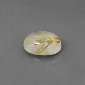 1.51カラットの天然無色＆ゴールドルチルクォーツ（8.3×6.2 mm・透明）