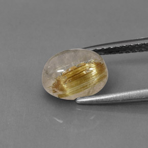 1.77カラットの天然無色＆ゴールドルチルクォーツ（8.4×6.6 mm・透明）