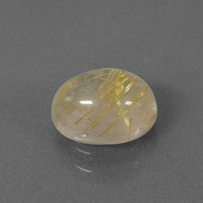 1.53カラットの天然無色＆ゴールドルチルクォーツ（8×6.2 mm・透明）