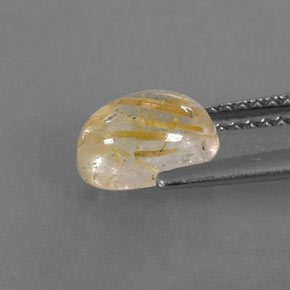 1.48カラットの天然無色＆ゴールドルチルクォーツ（7.9×6.2 mm・透明）