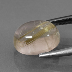 2.29カラットの天然無色＆ゴールドルチルクォーツ（9.1×7.1 mm・オーバルカット）