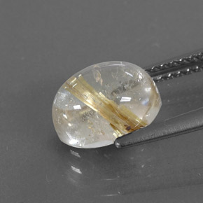 2.72カラットの天然無色＆ゴールドルチルクォーツ（9.2×7.2 mm・透明）