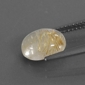 1.97カラットの天然無色＆ゴールドルチルクォーツ（9.1×7.1 mm・透明）