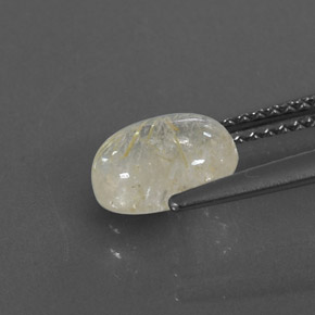 1.61カラットの天然無色＆ゴールドルチルクォーツ（8.2×6.1 mm・透明）