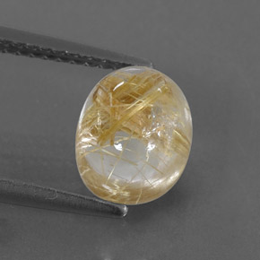 2.29カラットの天然無色＆ゴールドルチルクォーツ（8.8×7 mm・透明）