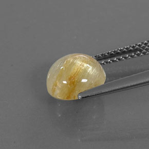 2.02カラットの天然無色＆ゴールドルチルクォーツ（7.98 mm・透明）