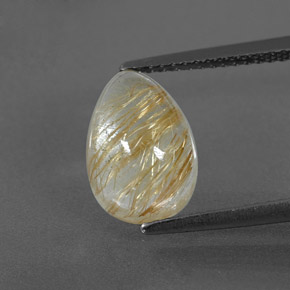 3.53カラットの天然無色＆ゴールドルチルクォーツ（11.7×8 mm・透明）