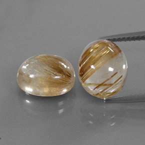 カラットの天然無色＆ゴールドルチルクォーツ（10.8×8.8 mm・透明）