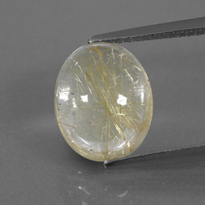 3.92カラットの天然無色＆ゴールドルチルクォーツ（11.1×9.1 mm・透明）