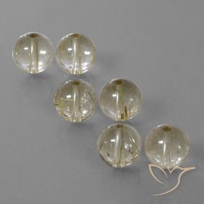 35.88カラットの天然ウォームホワイトルチルクォーツ（9.45 mm・球体 / ボール）