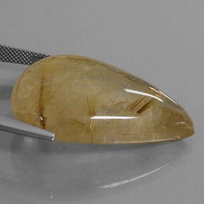 60.37カラットの天然黄金色の黄色ルチルクォーツ（35.3×27.4 mm・洋梨の形）