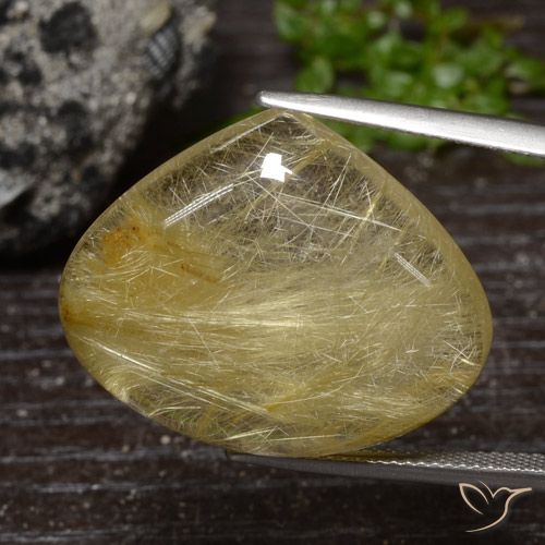 32.98ct 天然 ミディアムイエロー ルチルクォーツ, 洋梨の形, 透明