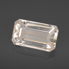 4.64カラットの天然ゴールデンルチルトパーズ（12.1×7.1 mm・透明）