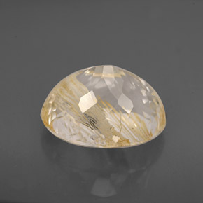 7.05カラットの天然ゴールデンルチルトパーズ（12.6×9.7 mm・透明）