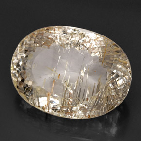 44.78カラットの天然ゴールデンルチルトパーズ（23.3×20.4 mm・透明）